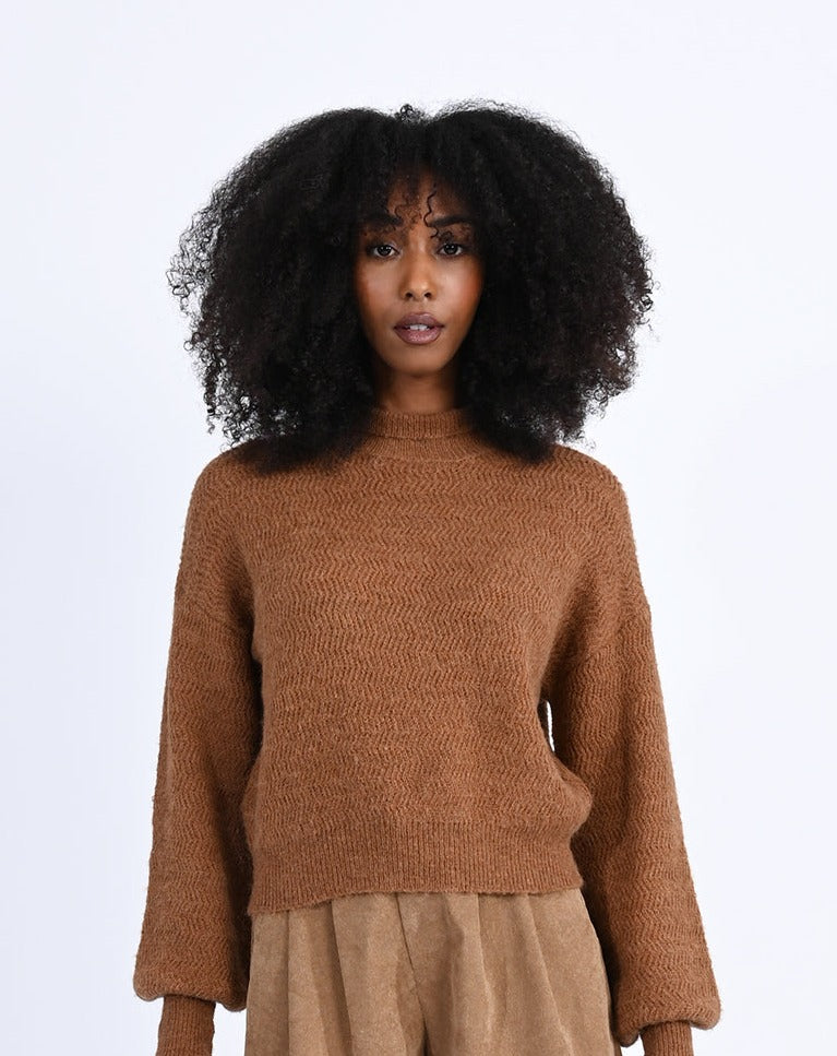 Ladies Chunky Sweater (2 colors)