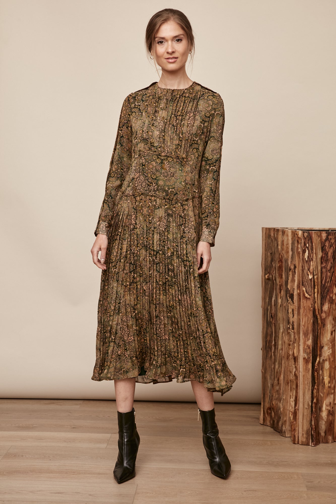 Ladies Wisconsin Dress - Modest Necessities