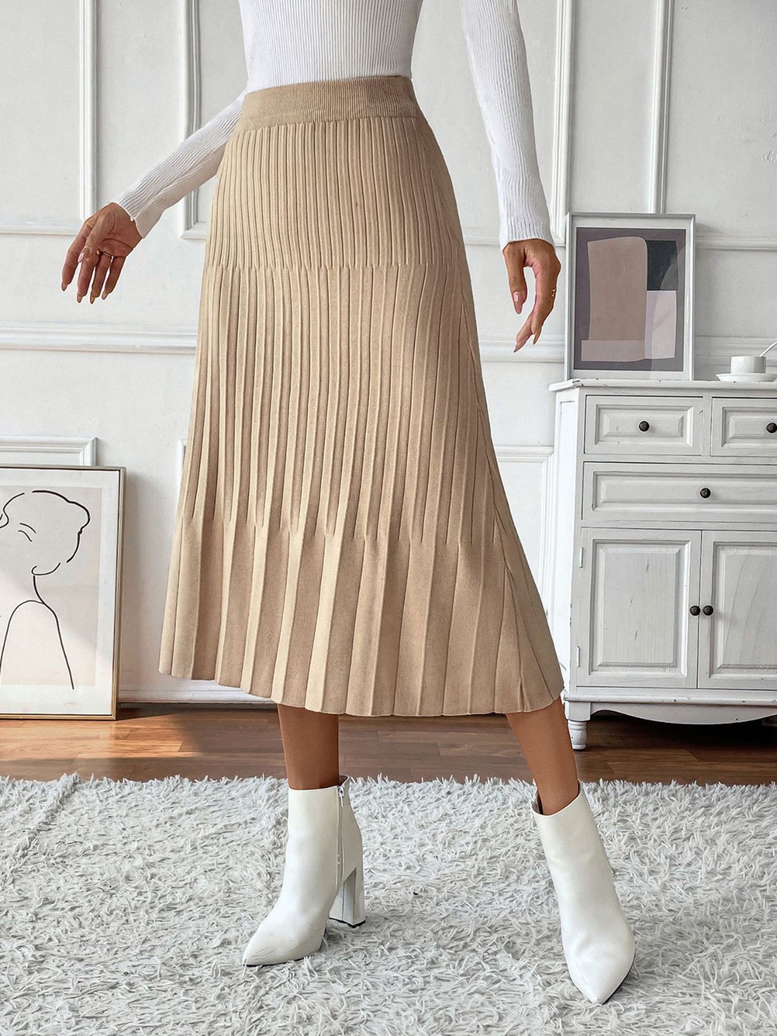 Ladies Pleated Midi Sweater Skirt