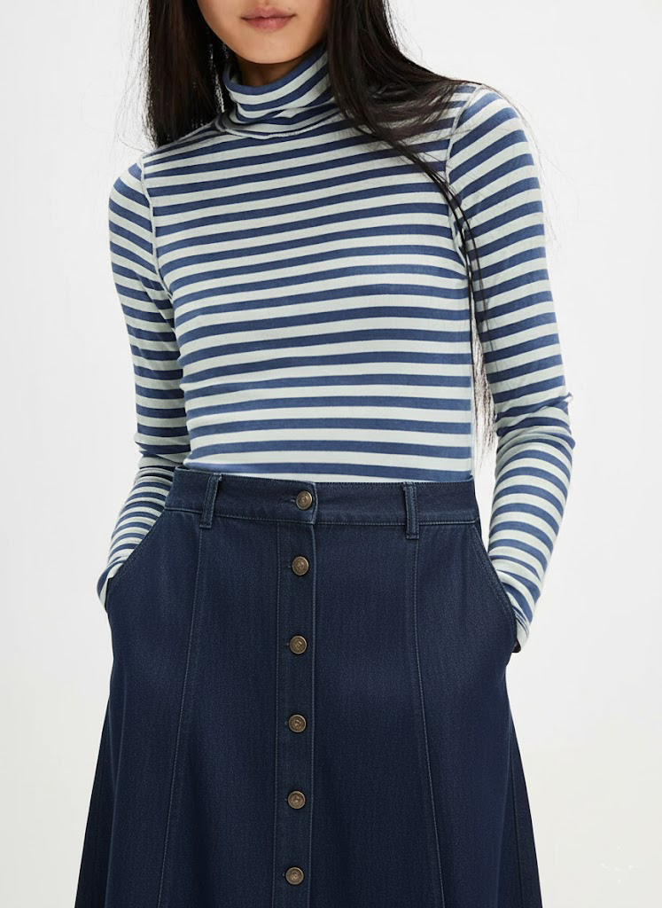 Exposed Seam Striped Turtleneck Long Sleeve T-Shirt